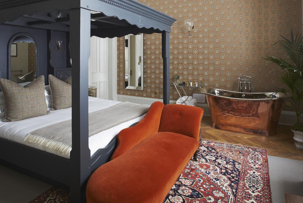 The Roseate Edinburgh - Small Luxury Hotels Of The World Edimburgo Exterior foto A suite at the hotel