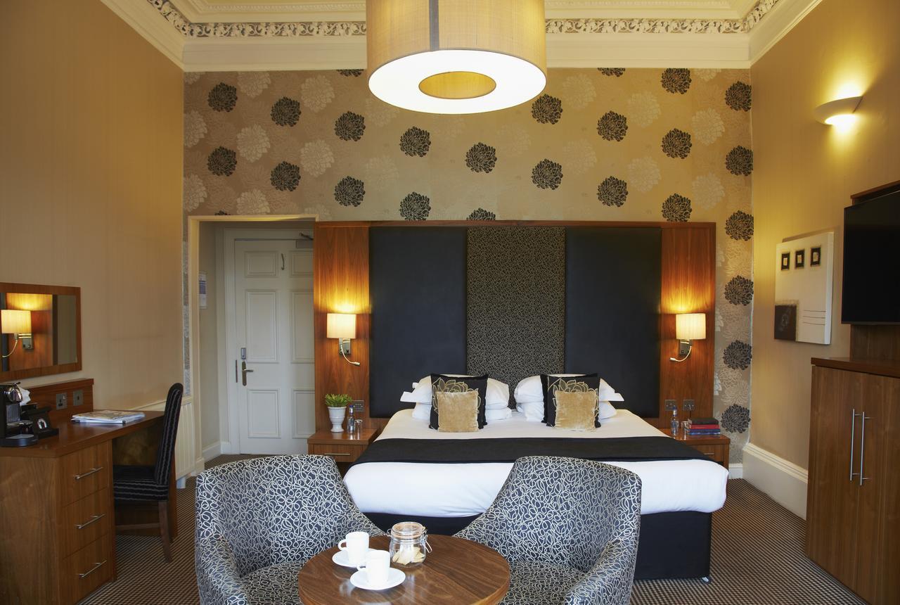 The Roseate Edinburgh - Small Luxury Hotels Of The World Edimburgo Exterior foto A bedroom at the hotel