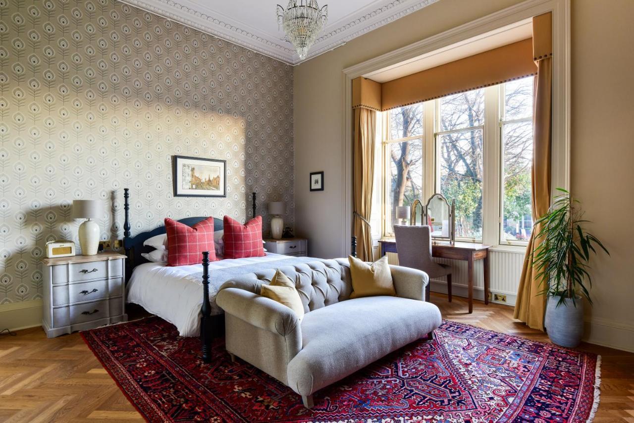 The Roseate Edinburgh - Small Luxury Hotels Of The World Edimburgo Exterior foto A bedroom at the hotel