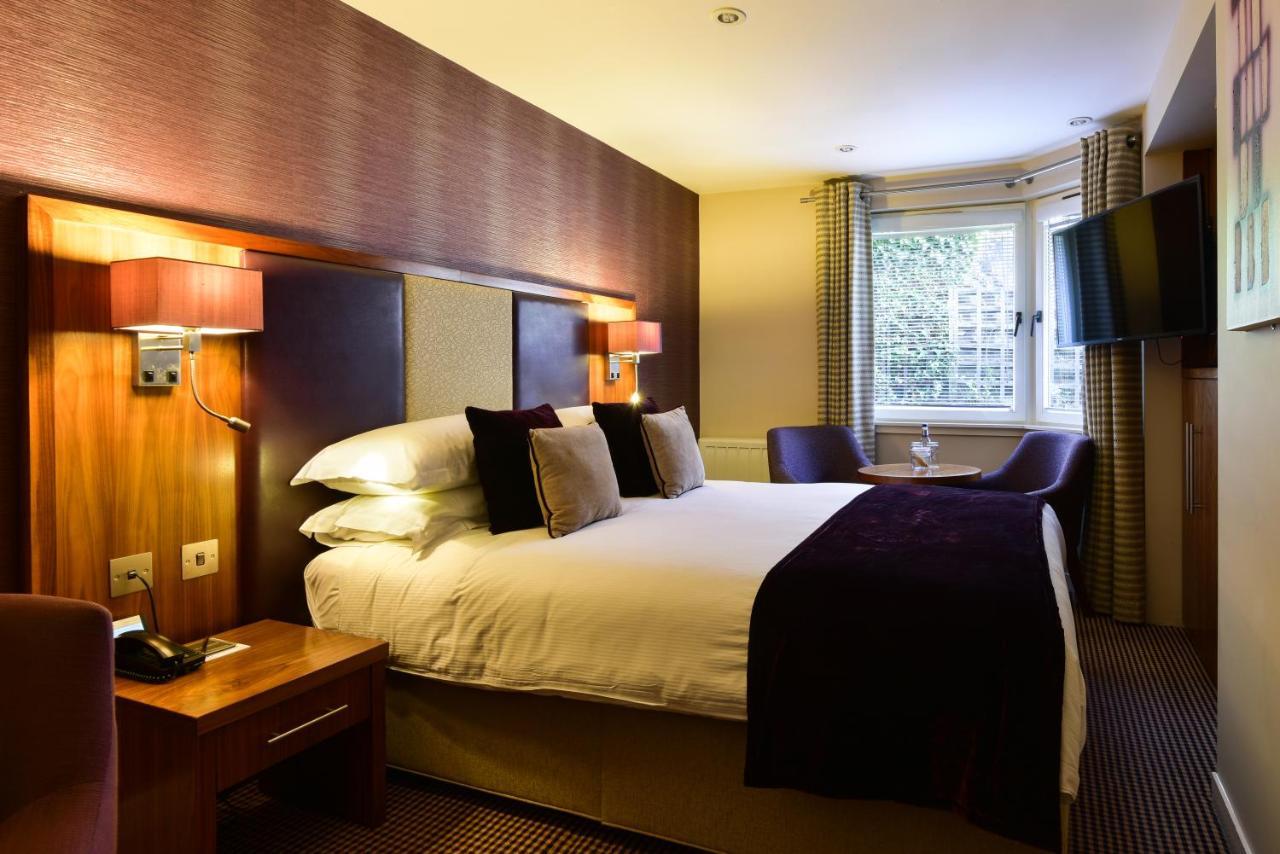 The Roseate Edinburgh - Small Luxury Hotels Of The World Edimburgo Exterior foto A bedroom at the hotel
